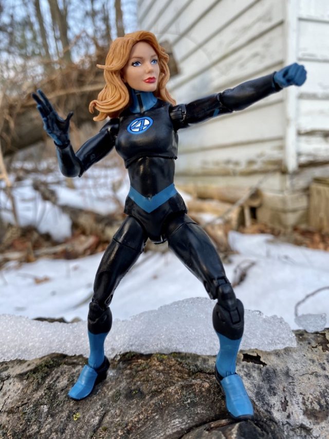 Hasbro Invisible Woman Six Inch Marvel Legends Action Figure Review