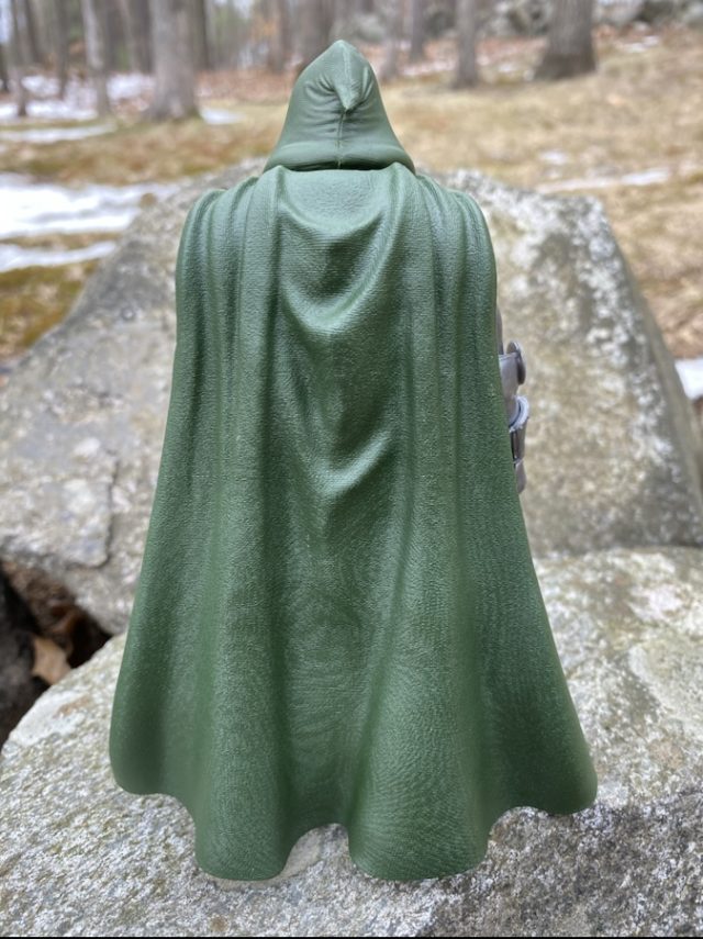 Detailed Cape on Hasbro Marvel Legends Doctor Doom 2020 Figure