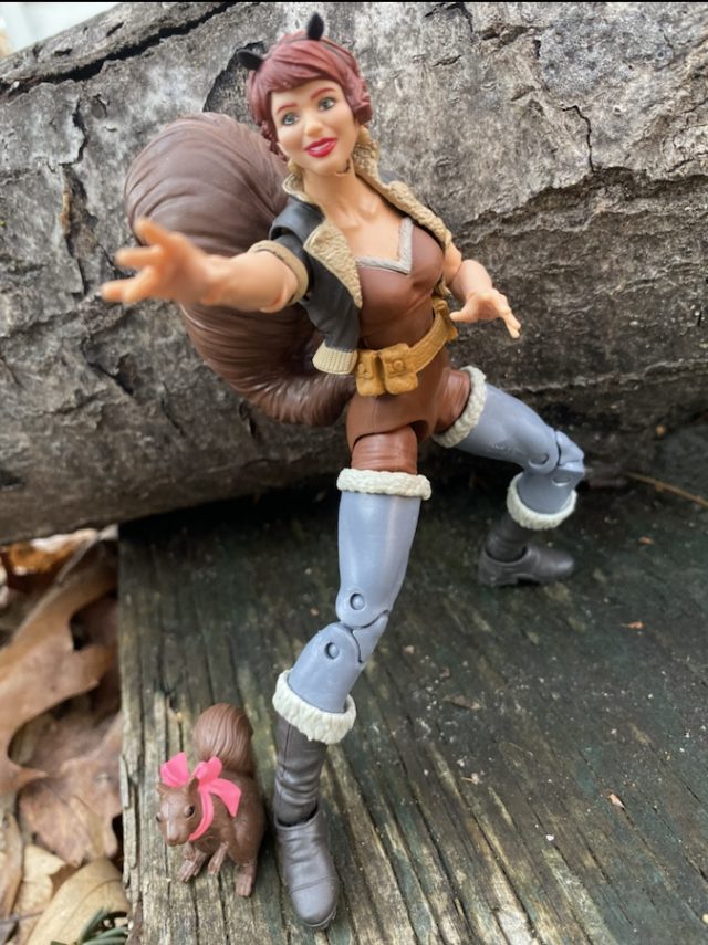 Review Marvel Legends Squirrel Girl Action Figure