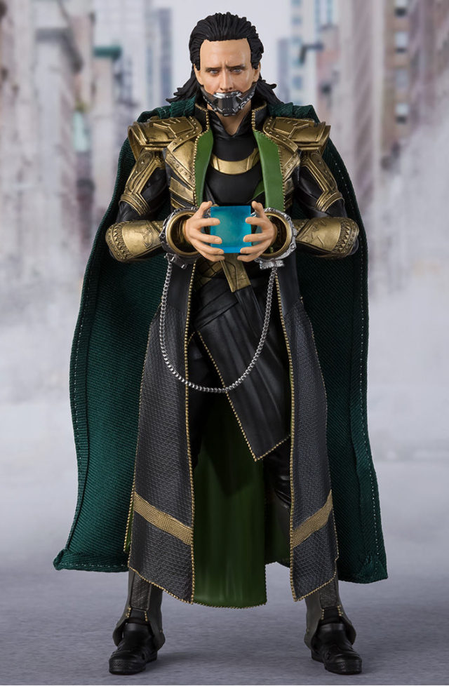 Loki Figuarts Figure with Tesseract Bandai Web Exclusive