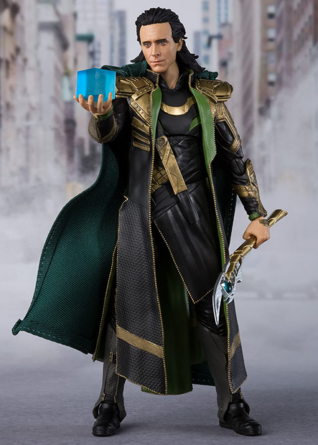Loki SH Figuarts Avengers Movie Figure with Tesseract Cube