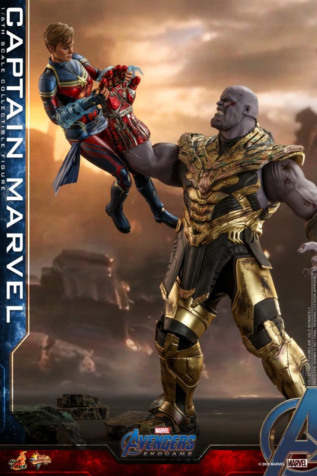 Avengers Endgame Hot Toys Captain Marvel vs Thanos Sixth Scale Figures