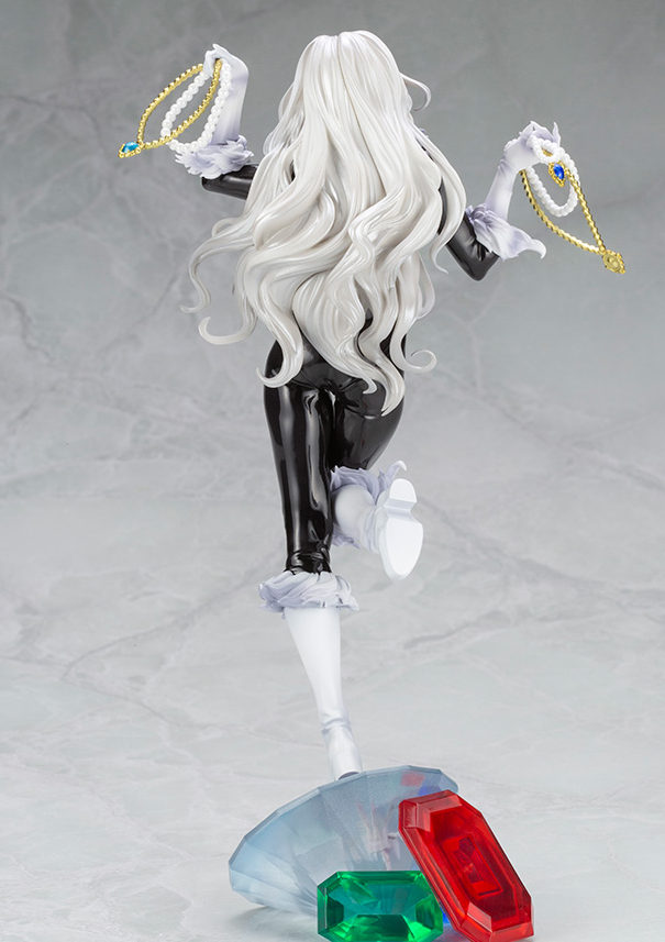 Back of Kotobukiya Bishoujo Black Cat Steals Your Heart Statue