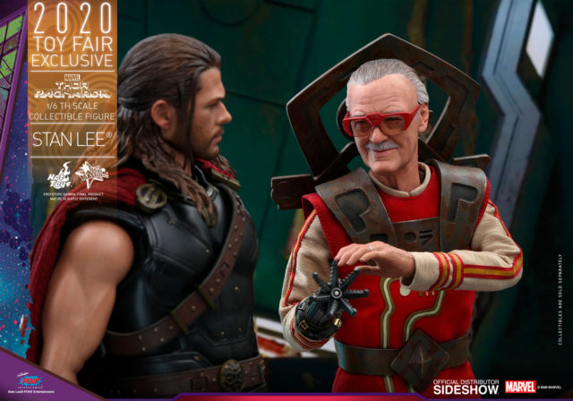 Hot Toys Thor Ragnarok Stan Lee Figure with Thor