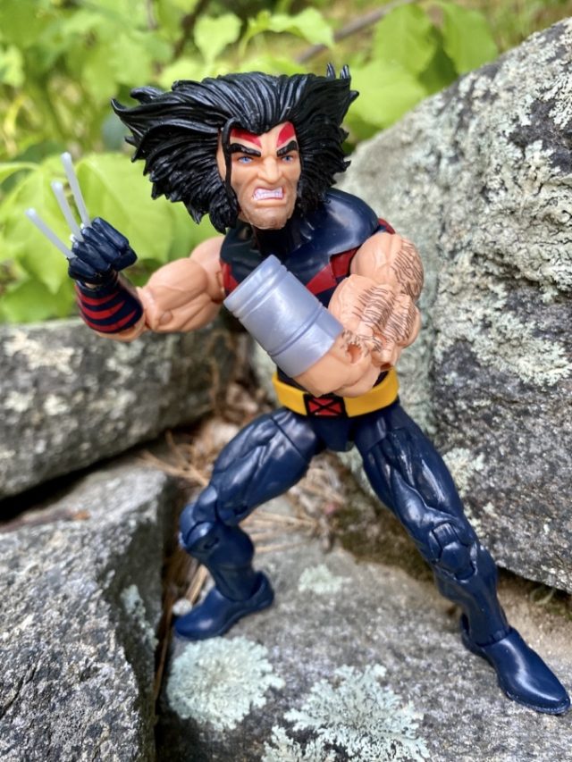 Hasbro 2020 X-Men Legends Wolverine AOA Weapon X Figure