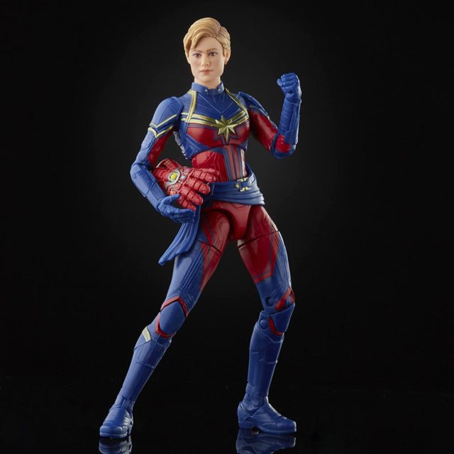 Avengers Endgame Captain Marvel Marvel Legends Figure with Nano Gauntlet Amazon Exclusive