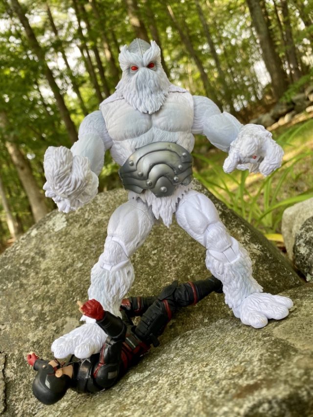 Marvel Legends Xemnu Build-A-Figure Crushes US Agent