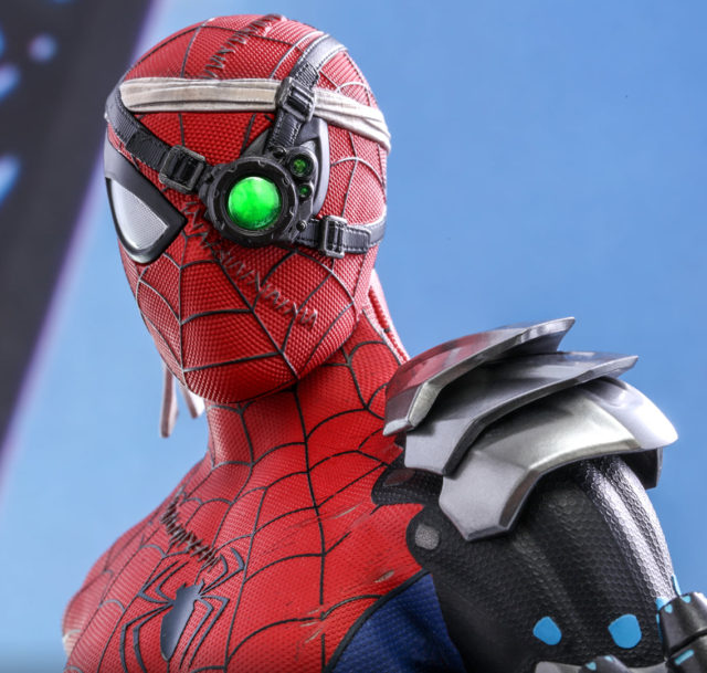 Light-Up Eye on Hot Toys Spider-Man Cyborg Figure