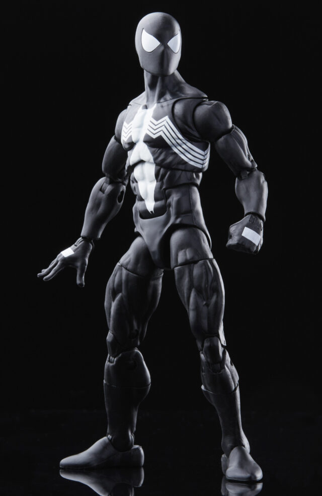 Marvel Legends 2022 Symbiote Spider-Man Retro Figure