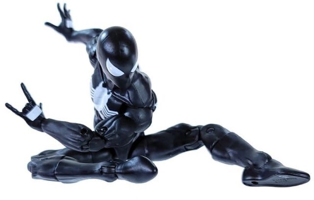 Spider-Man Symbiote Costume Marvel Legends 2022 Figure