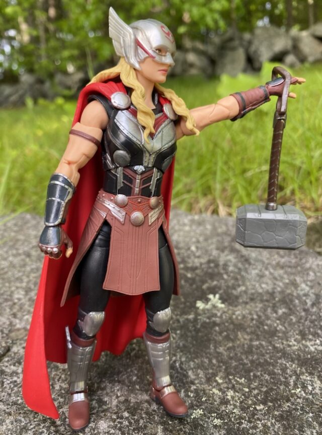 Thor Love and Thunder Marvel Legends Jane Thor 6" Figure Review Holding Hammer