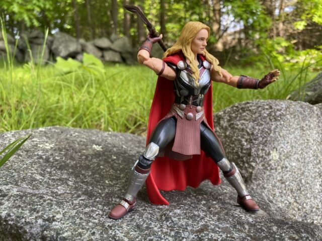 Review Marvel Legends Mighty Thor Six Inch Movie Figure