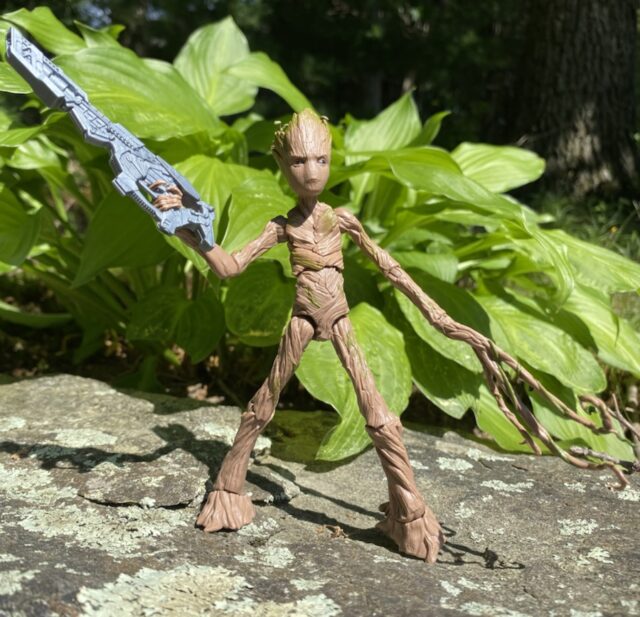 REVIEW Thor Love and Thunder Groot Legends Figure