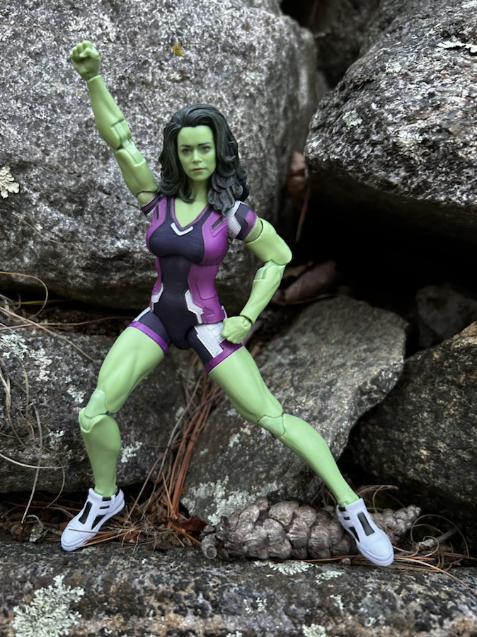 Marvel Legends Series MCU Disney Plus She-Hulk Action Figure, Includes 2  Accessories 