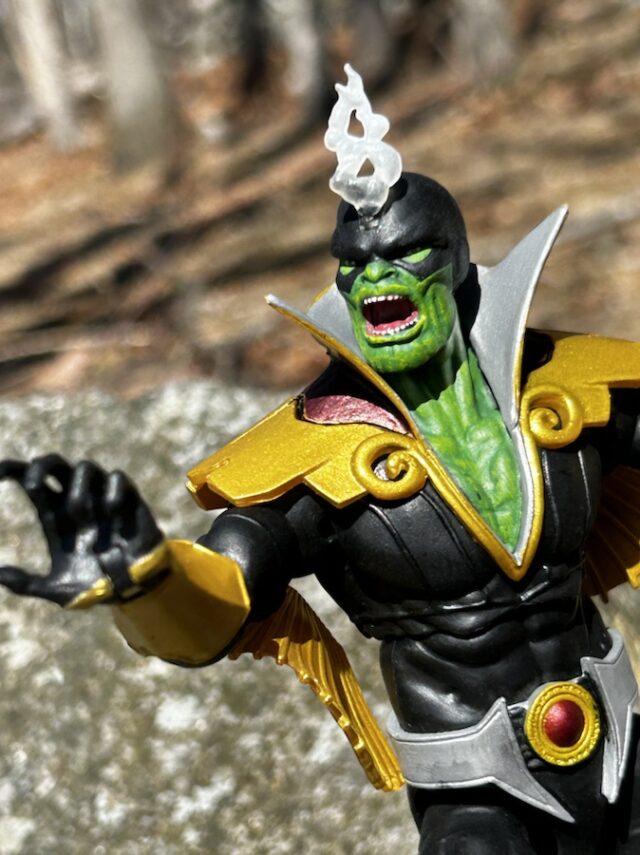Super Skrull Black Bolt Head on Marvel Select Figure DST