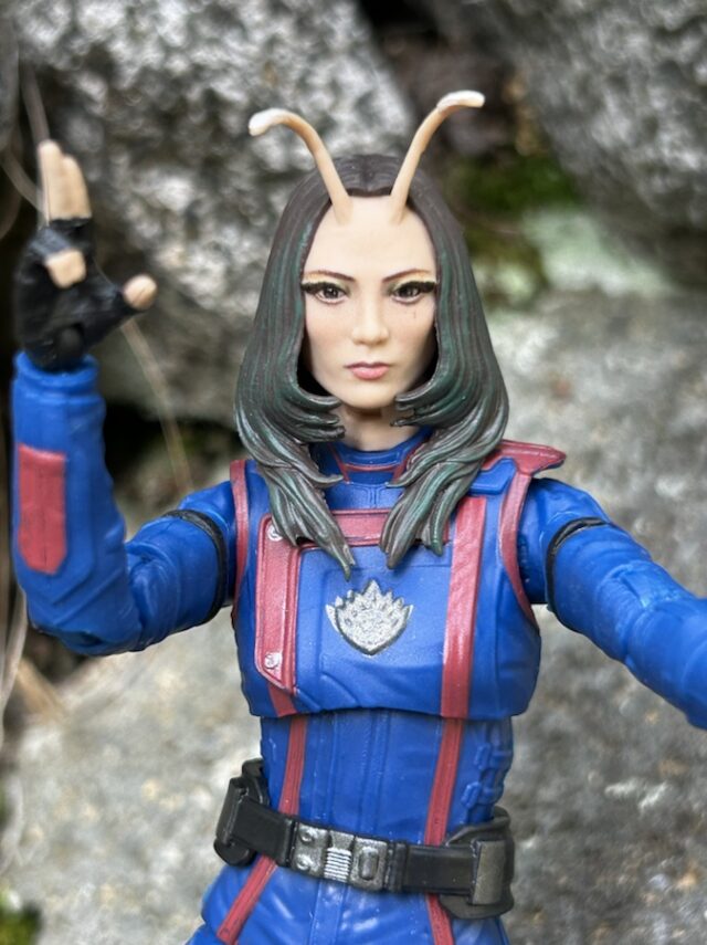 Marvel Legends Cosmo Series Mantis Review Close-Up