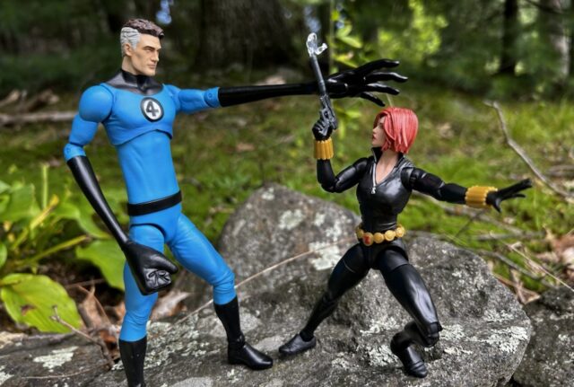 Mr. Fantastic Marvel Select Figure Reaching for Legends Black Widow
