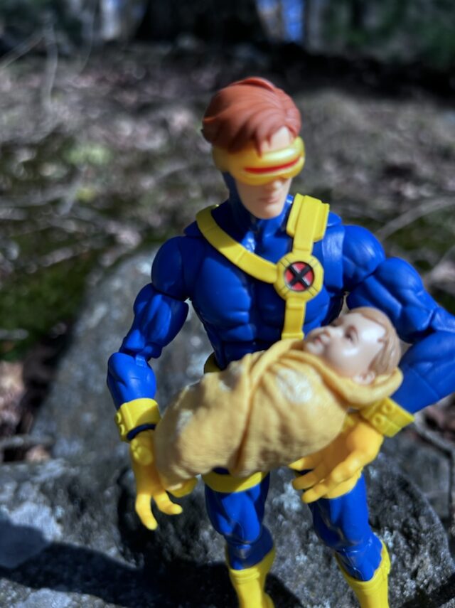 X-Men Legends Cyclops Holding Baby Cable Hasbro 2024