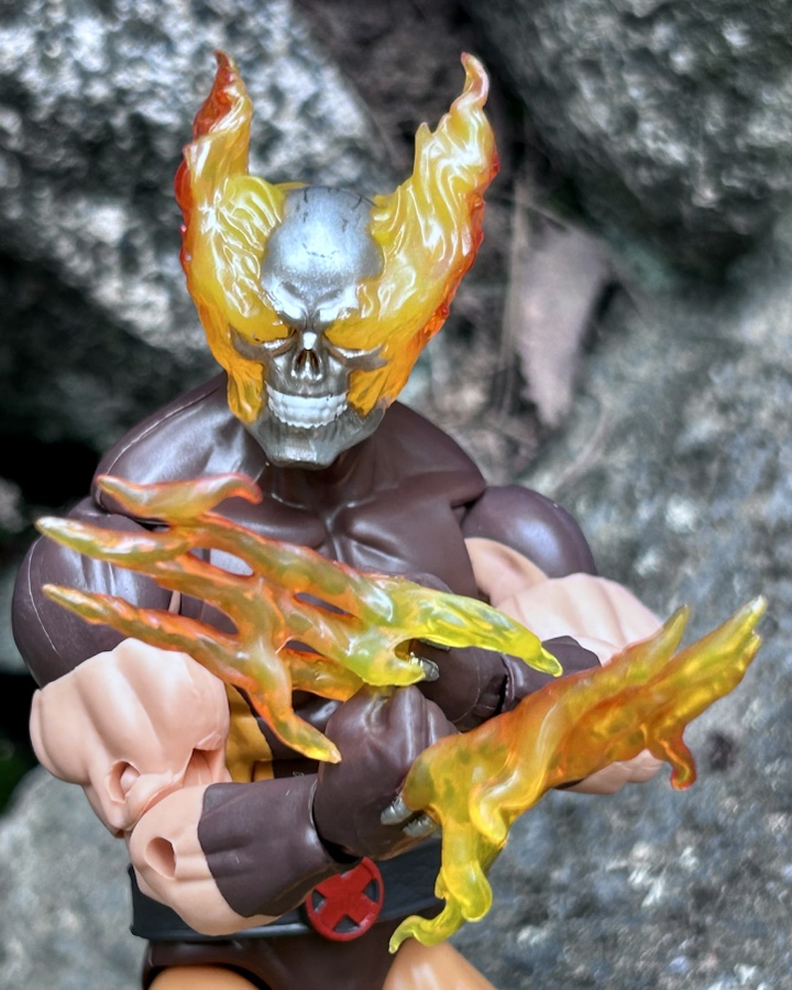 REVIEW: Marvel Legends Hellverine Figure (Weapon of Vengeance Blackheart Series)