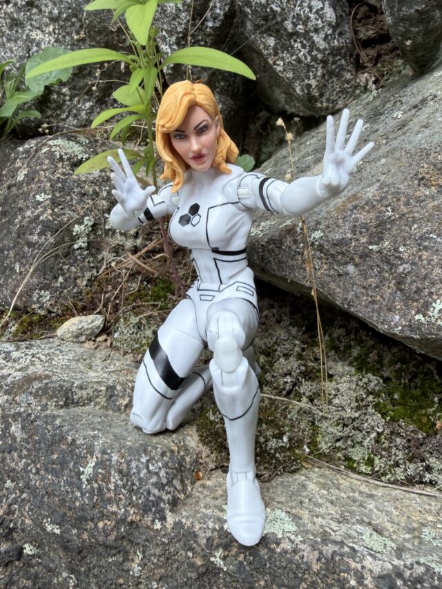 Hasbro Future Foundation Sue Storm Figure Review Closed Mouth