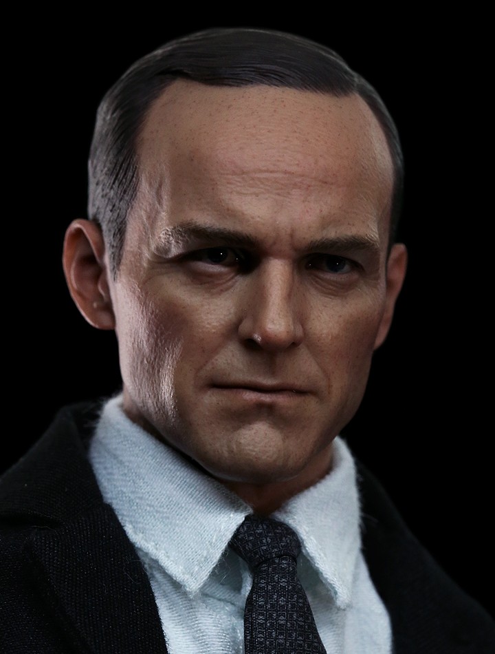Avengers Hot Toys Agent Phil Coulson Sixth-Scale Figure Released ...