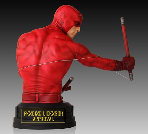 http://marveltoynews.com/wp-content/uploads/2013/12/Back-of-2014-Gentle-Giant-Premier-Guild-Exclusive-Daredevil-Bust.jpg