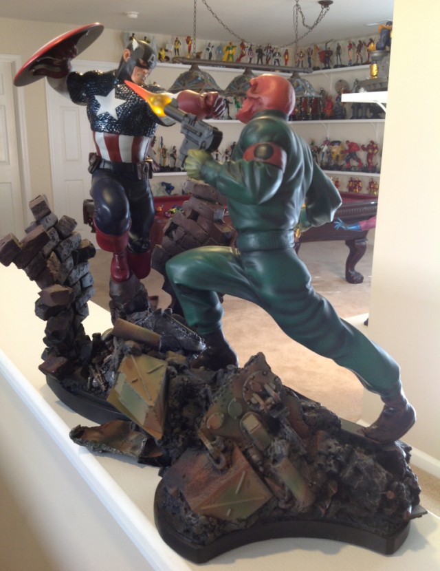 Bowen Designs Action Red Skull vs Captain America Full-Size Statues