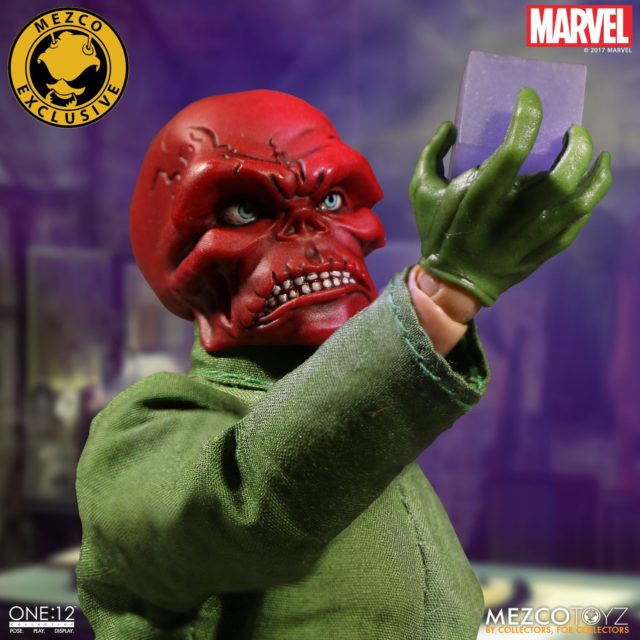 Fall 2017 Exclusive Mezco ONE 12 Collective Classic Red Skull Figure with Cosmic Cube