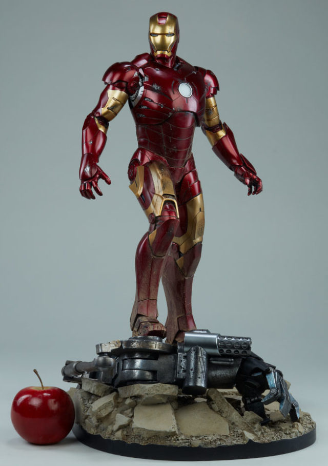 Size and Scale Comparison Photo of Iron Man Mark III Sideshow Maquette