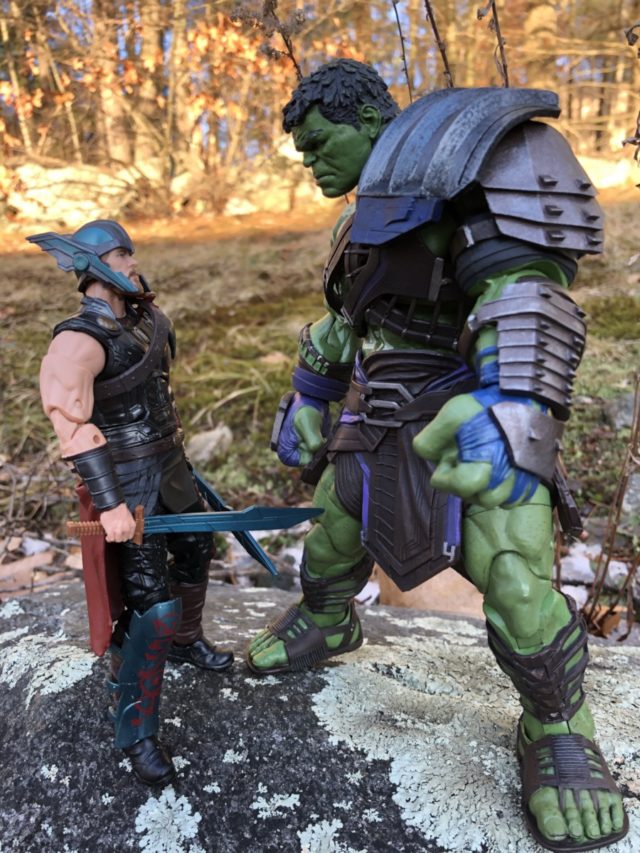 Size Comparison DST Gladiator Hulk vs Marvel Legends Ragnarok Thor