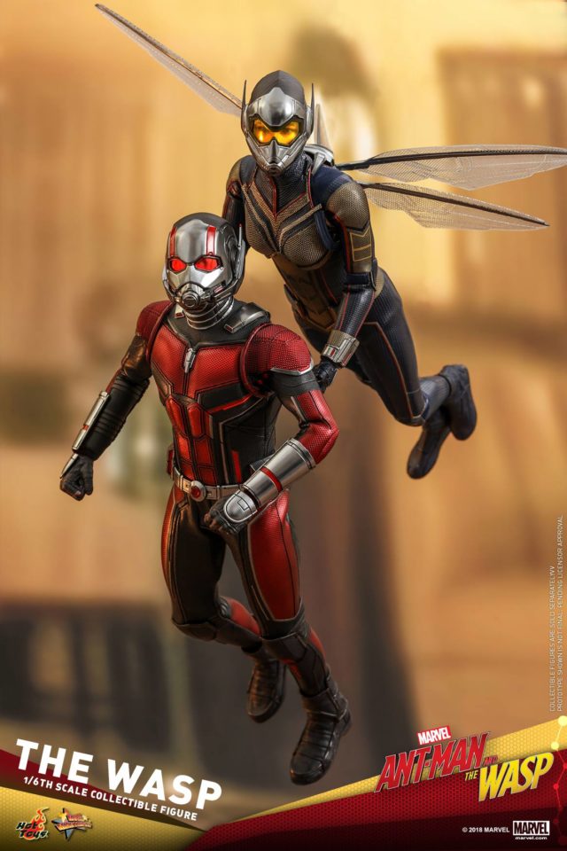 Hot Toys Wasp Figure Carrying Ant-Man MMS